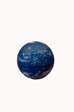 Load image into Gallery viewer, Ball Candle
