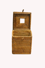 Load image into Gallery viewer, Rattan Tissue Box Square No Motif Antique
