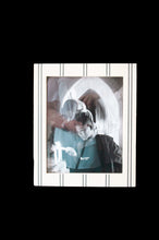 Load image into Gallery viewer, Frame Lrg Black and Ivory Resin