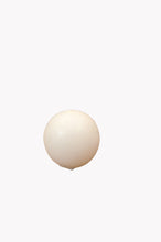 Load image into Gallery viewer, Ball Candle