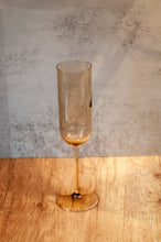 Load image into Gallery viewer, Fuum Champagne Glasses 4pc