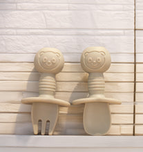 Load image into Gallery viewer, 4-Piece Anti-Slip Silicone Feeding Set