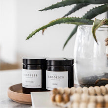 Load image into Gallery viewer, Geodesis nature candle in brown glass set