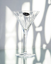 Load image into Gallery viewer, Luigi Bormioli detailed martini glass