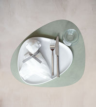 Load image into Gallery viewer, Place Mat Nupo Leather