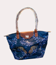 Load image into Gallery viewer, Safari Tote Bag
