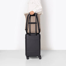 Load image into Gallery viewer, Hajo Medium Backpack
