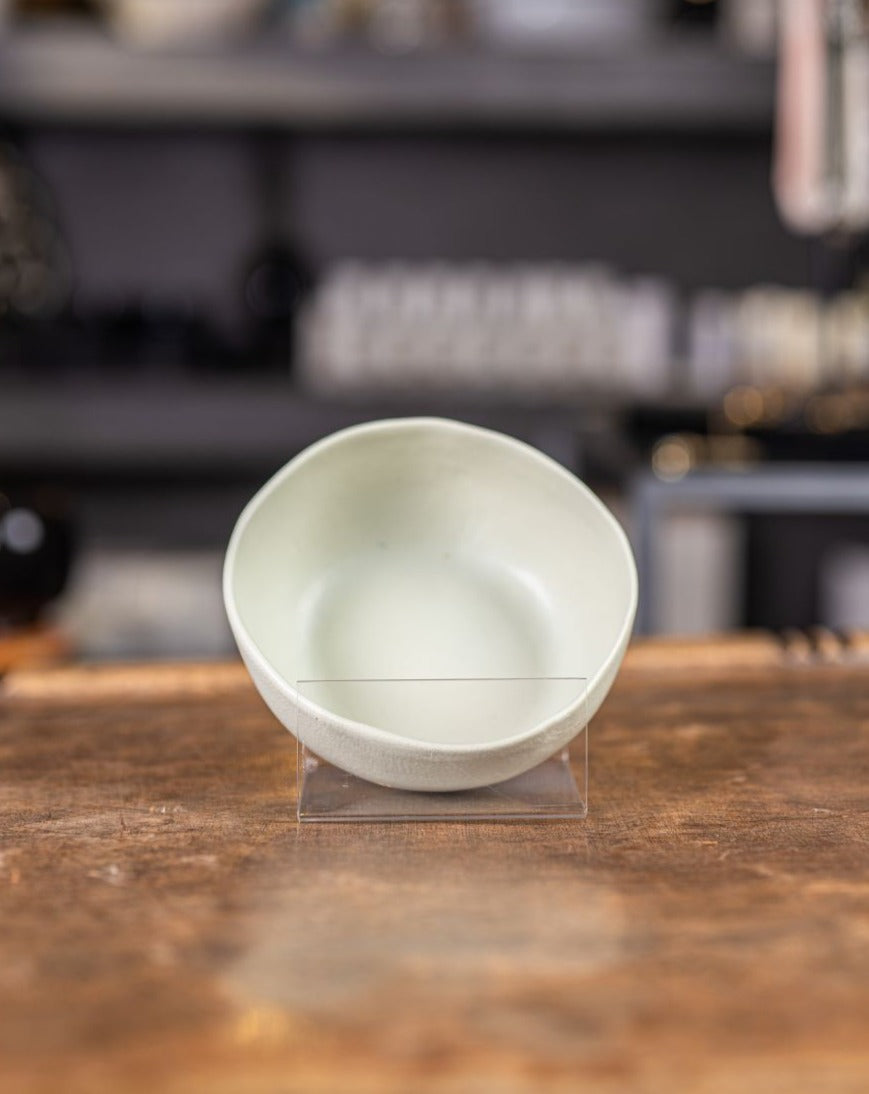 Ceramic wren pasta bowl - pear
